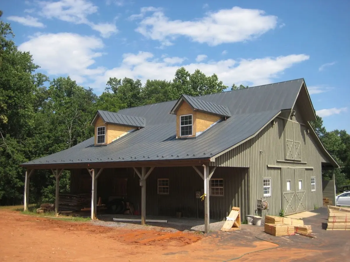 Expert Metal Roof Repair workmanship in Hibbing